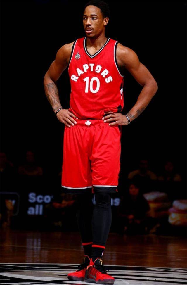 一名球员 一名球员